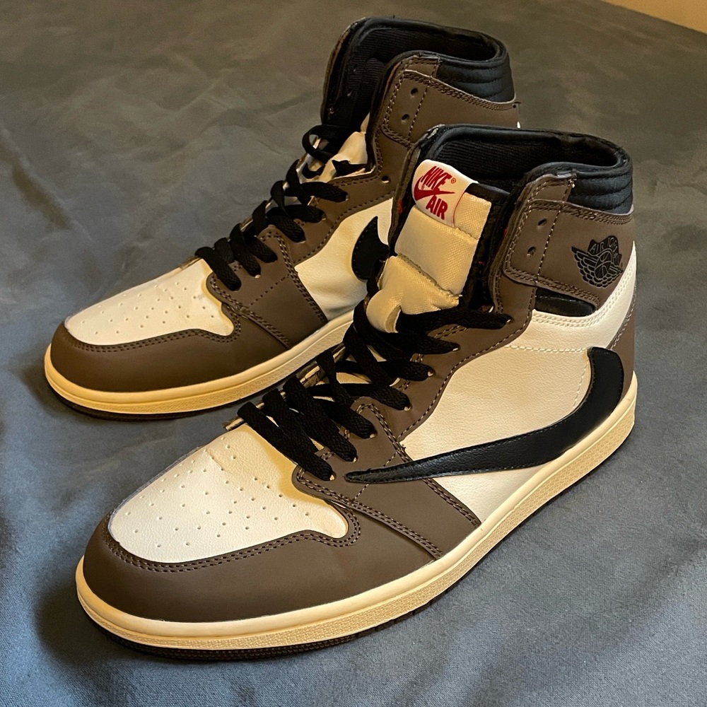 Jordan 1 Retro High OG Travis Scott Mocha